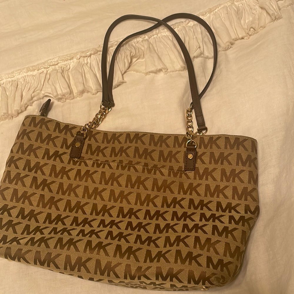 Michael Kors purse